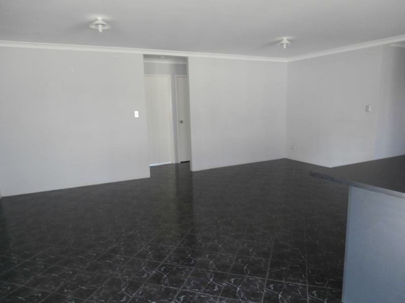 8 Teocote Crescent, Aubin Grove WA 6164