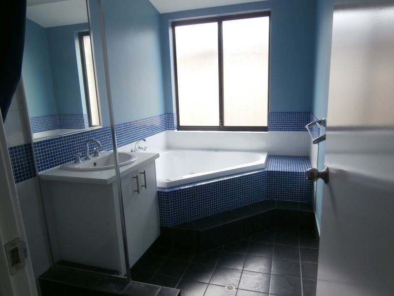 8 Teocote Crescent, Aubin Grove WA 6164