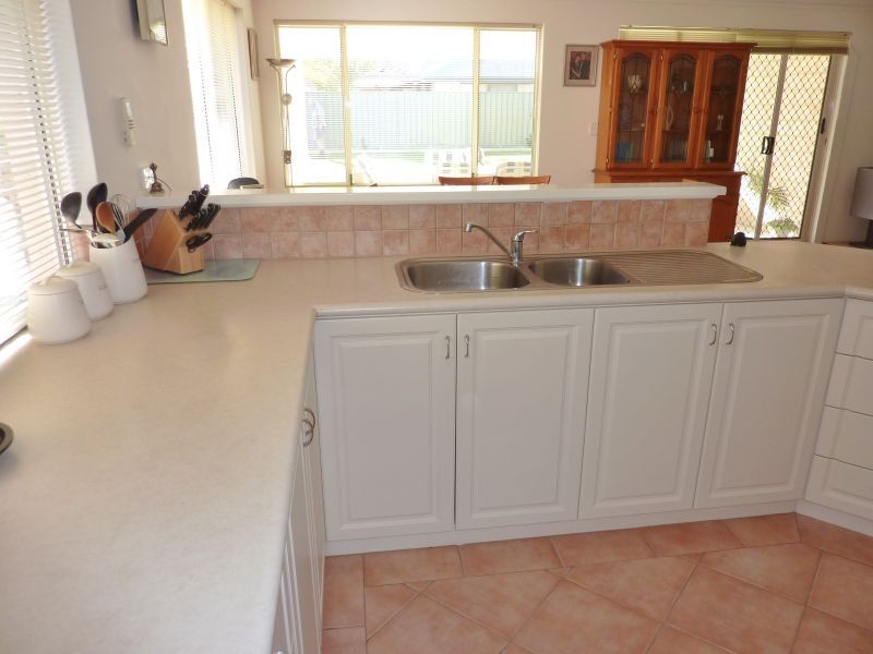 27 Kanji Loop, Atwell WA 6164