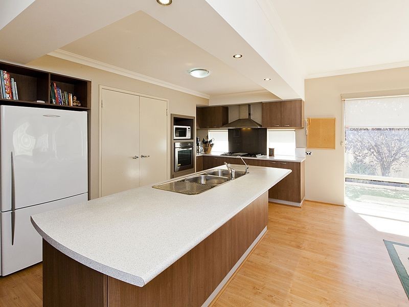 38 Sanguine Way, Atwell WA 6164