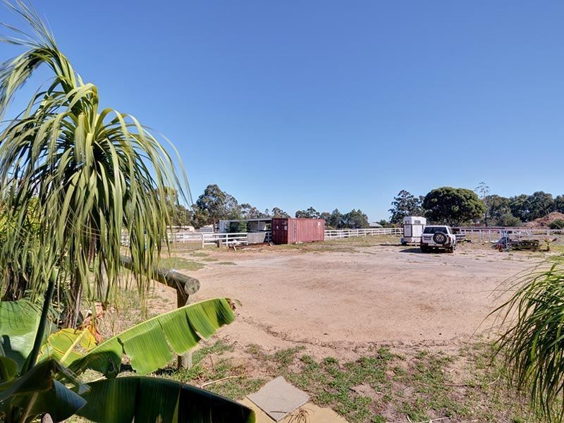 302 South West Highway, Armadale WA 6112