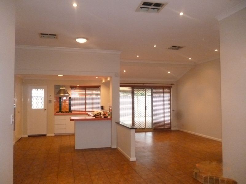 3 Rossell Place, Atwell WA 6164