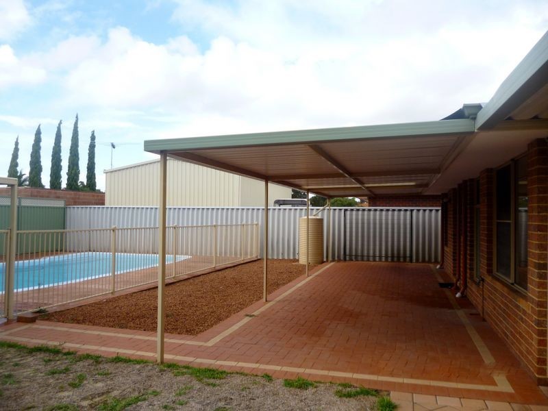 3 Rossell Place, Atwell WA 6164