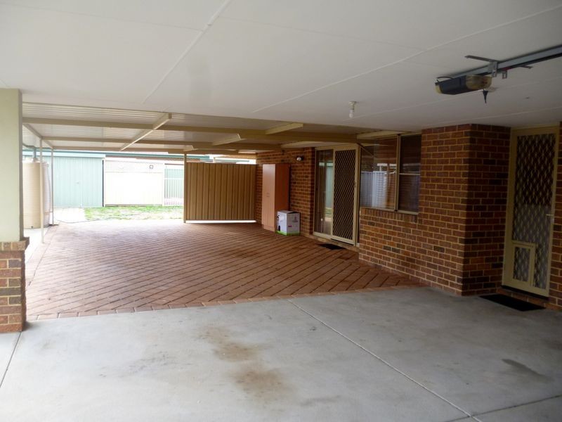 3 Rossell Place, Atwell WA 6164