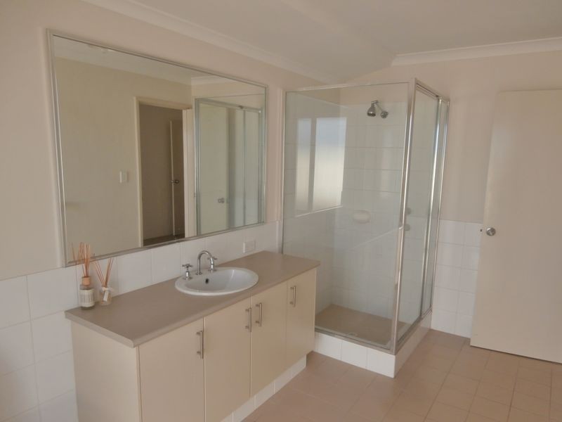 14 Grand Oak Drive, Clarkson WA 6030