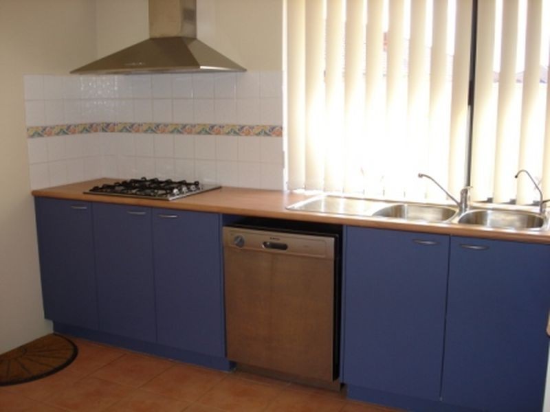 50 Mosedale Loop, Waikiki WA 6169