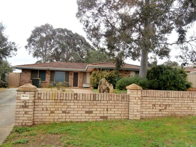 3 The Ramble, Parmelia WA 6167