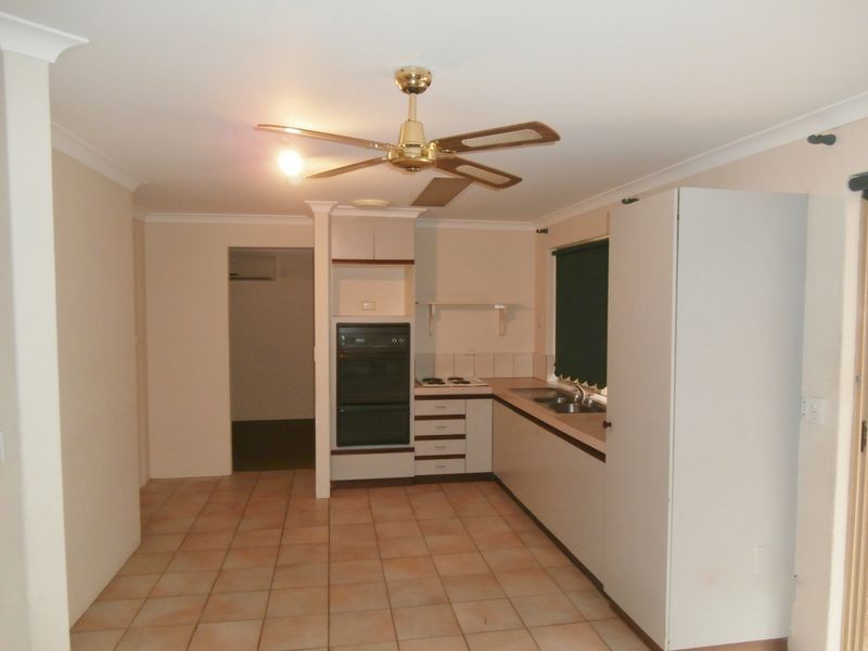 3 The Ramble, Parmelia WA 6167