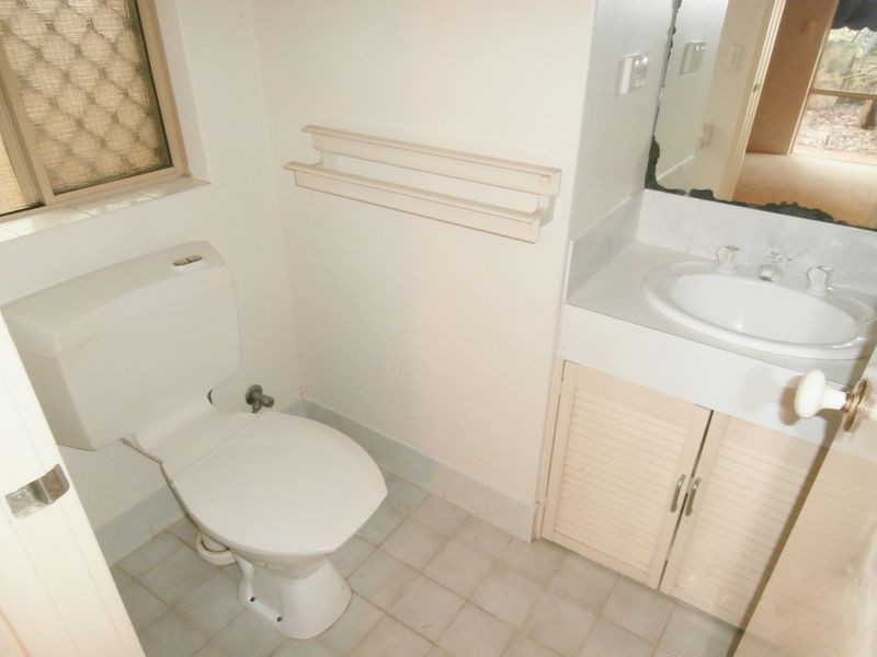 3 The Ramble, Parmelia WA 6167