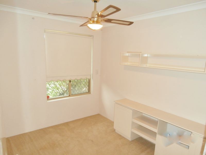 3 The Ramble, Parmelia WA 6167