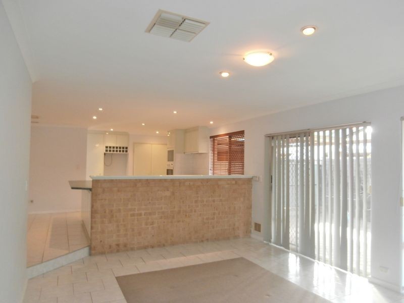 9 Bodella Gardens, Atwell WA 6164