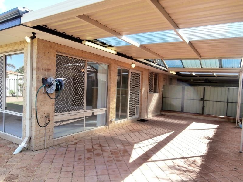 9 Bodella Gardens, Atwell WA 6164