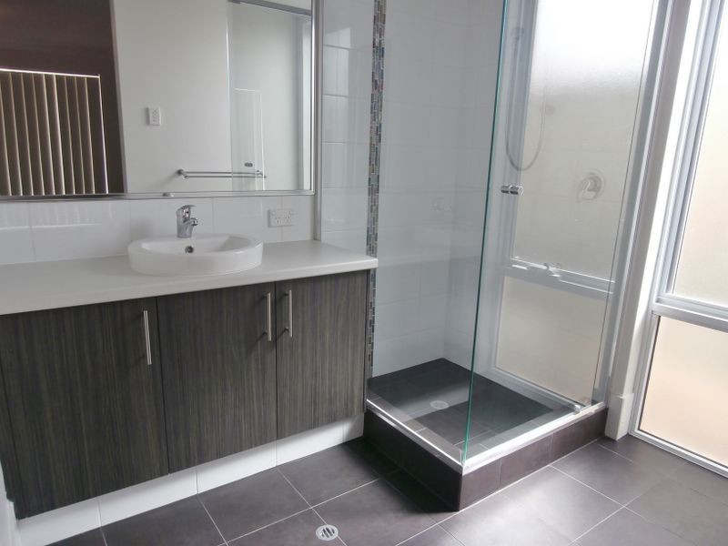 33 Leroy Way, Piara Waters WA 6112