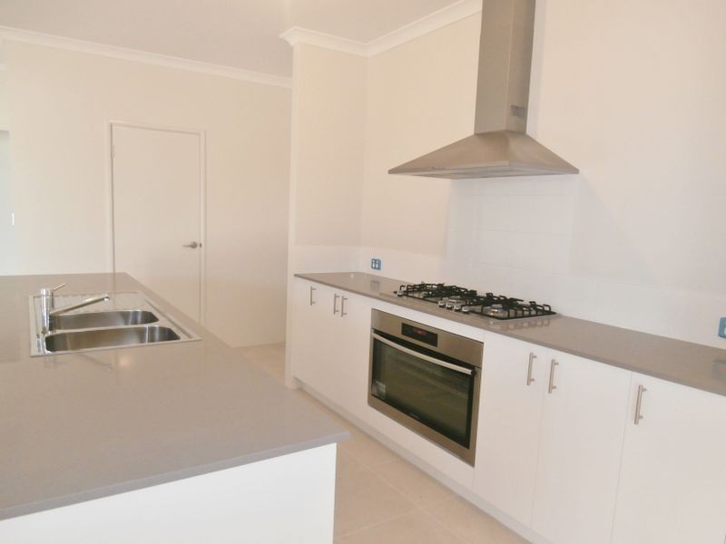 26 Eucalyptus Drive, Hammond Park WA 6164