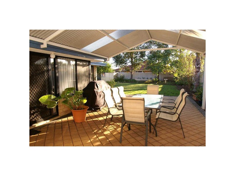 17 Woolmore Cross, Atwell WA 6164