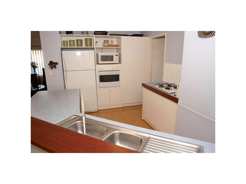 17 Woolmore Cross, Atwell WA 6164