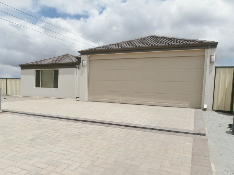 36 Baumea Turn, Hammond Park WA 6164