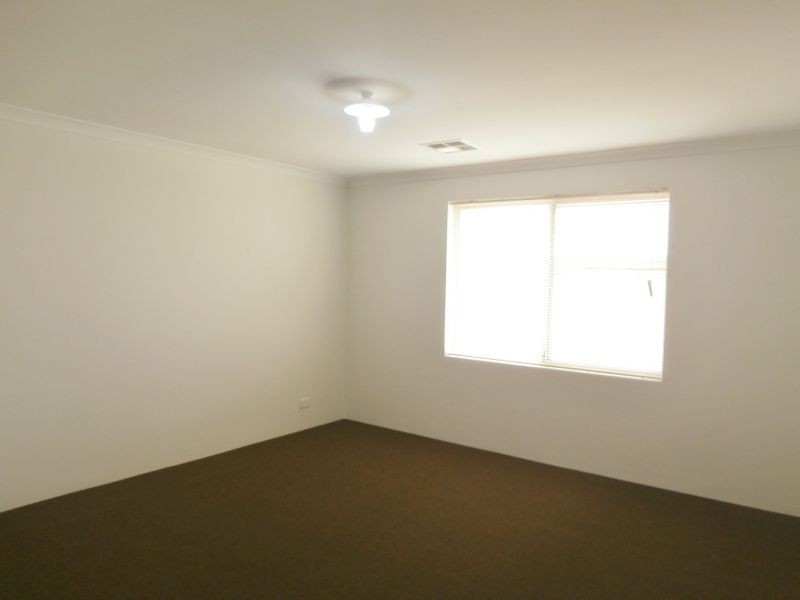 36 Baumea Turn, Hammond Park WA 6164