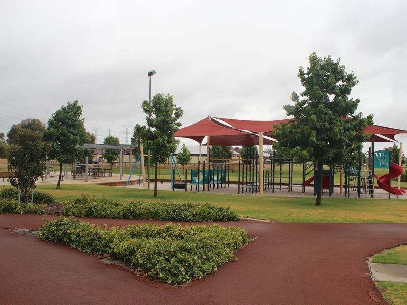 325 Wentworth Parade, Success WA 6164