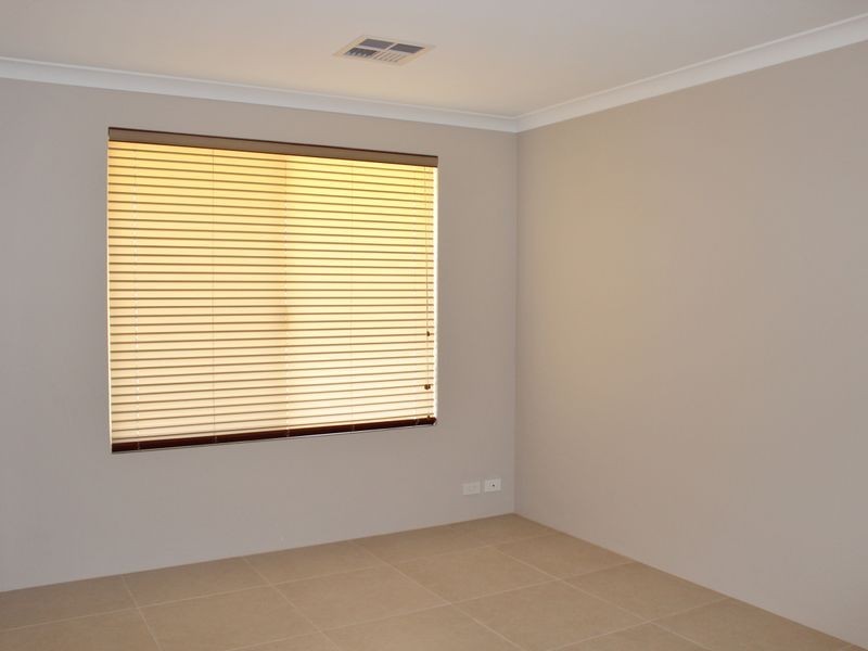 7 Harmony Avenue, Atwell WA 6164