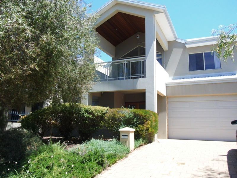 12 Weld Street, Rockingham WA 6168