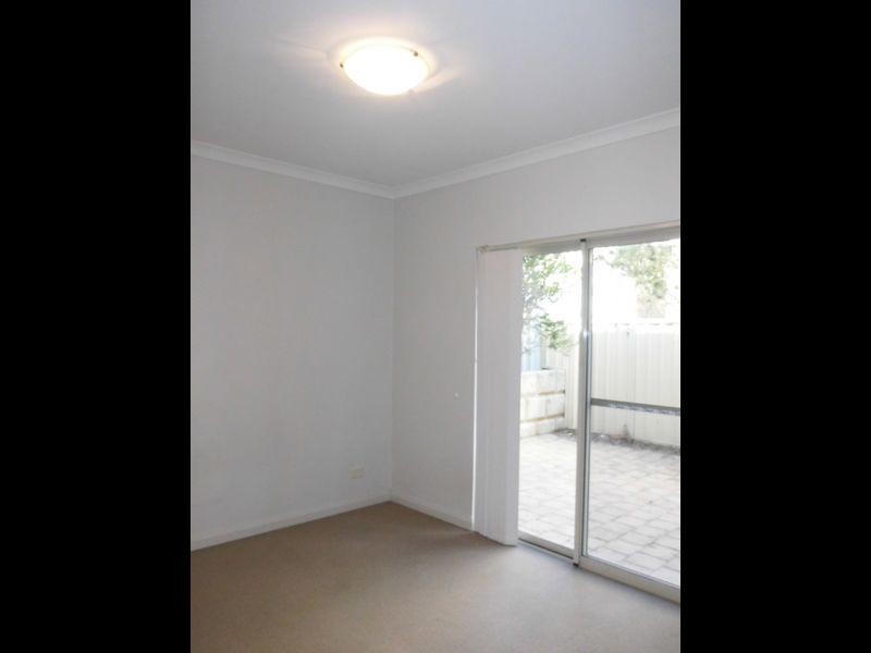 12 Weld Street, Rockingham WA 6168