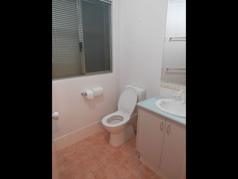 11 Village Lane, Success WA 6164