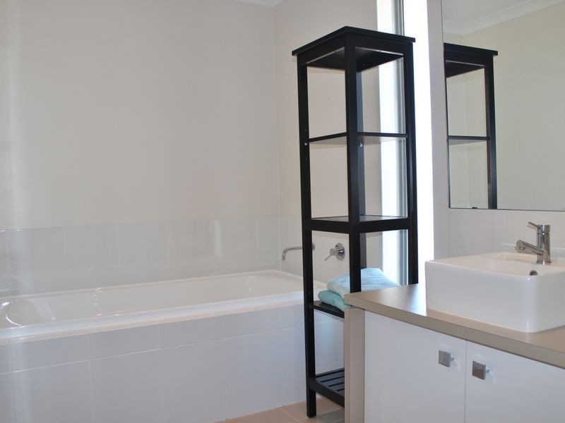 4/15 Suttor Drive, Success WA 6164