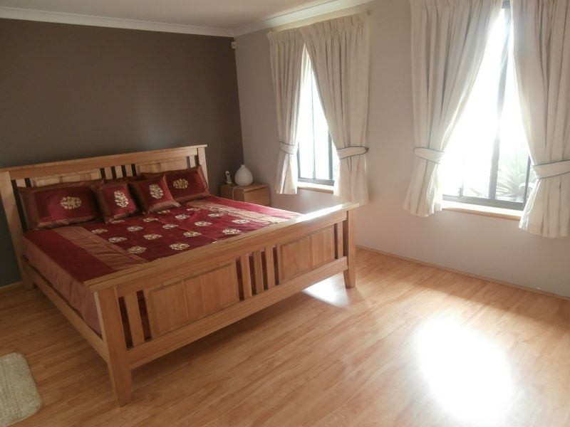 34 Avon Crescent, Atwell WA 6164