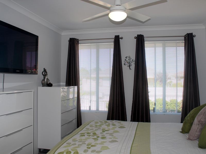 21 Essence Bend, Atwell WA 6164