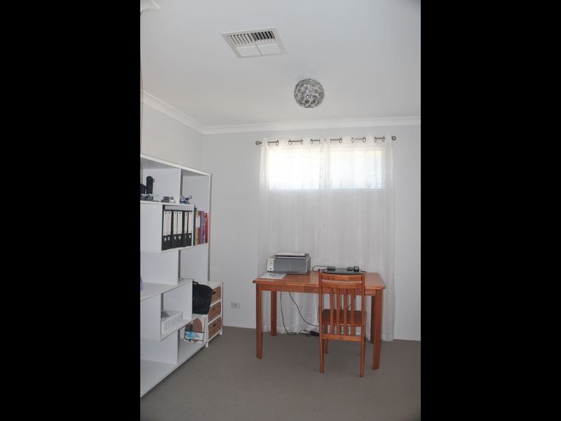 21 Essence Bend, Atwell WA 6164