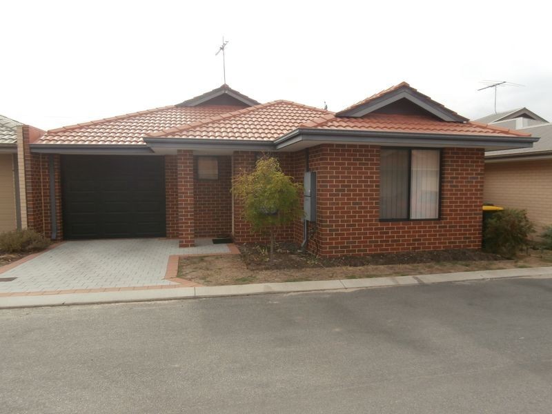 4/1 Coojong Link, Success WA 6164