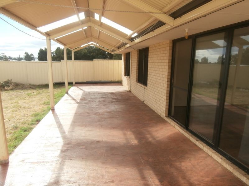 12 Coleus Way, Seville Grove WA 6112