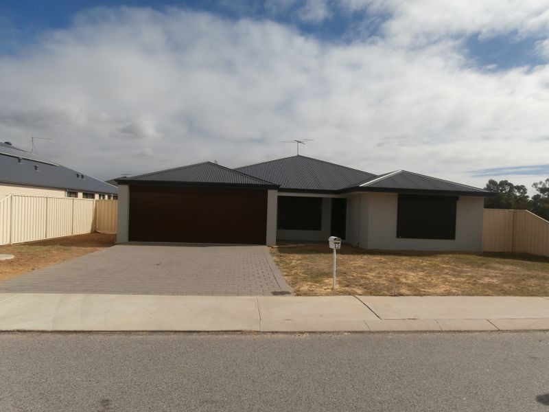 12 Coleus Way, Seville Grove WA 6112