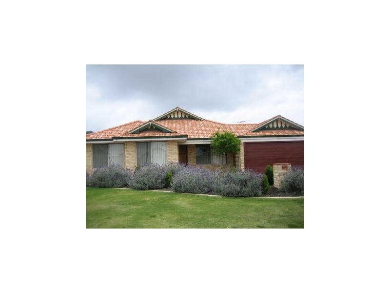 9 Windchime Terrace, Atwell WA 6164