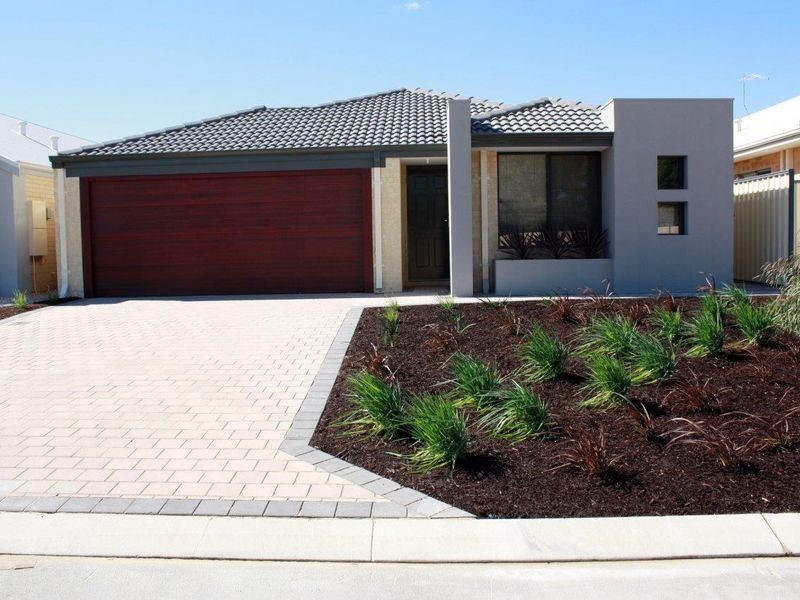 4 Biloxi Loop, Success WA 6164