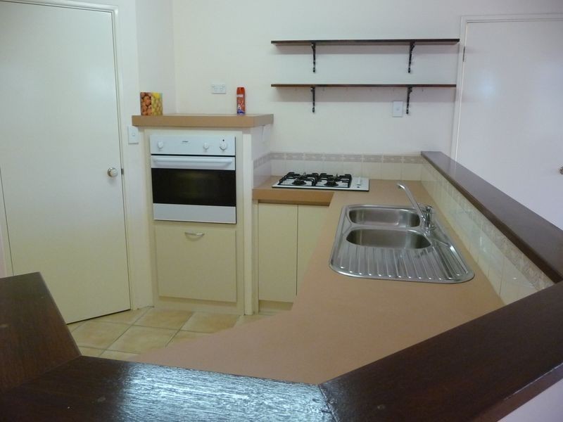 4 Barcroft Court, Atwell WA 6164