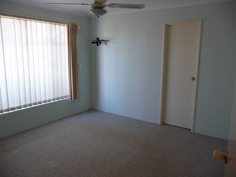 4 Barcroft Court, Atwell WA 6164