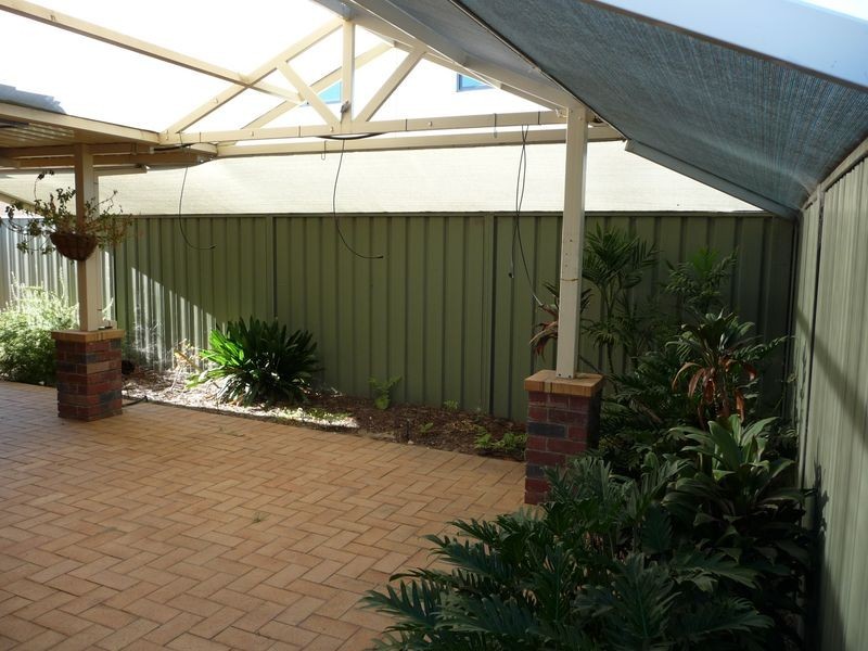 4 Barcroft Court, Atwell WA 6164