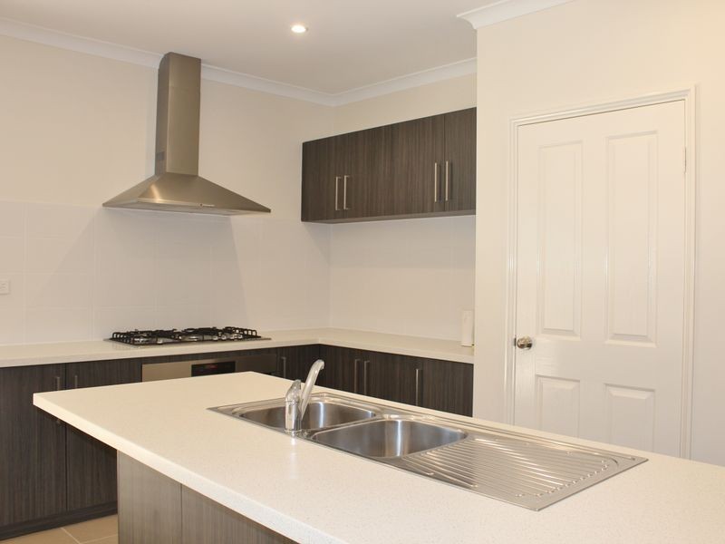 38 Covington Loop, Success WA 6164