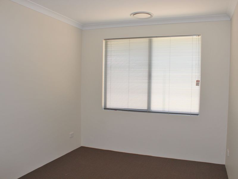 38 Covington Loop, Success WA 6164