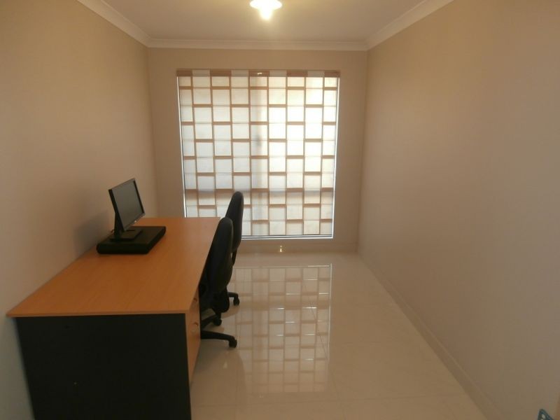 28 Bellas Circuit, Piara Waters WA 6112