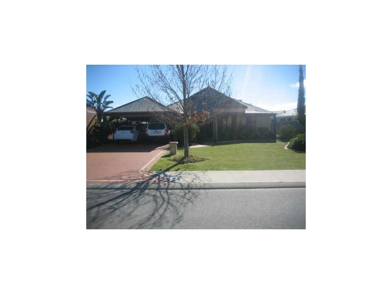 74 Folland Parade, Atwell WA 6164