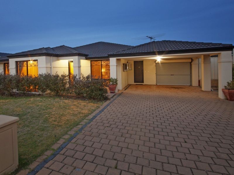 33 Sciano Drive, Success WA 6164