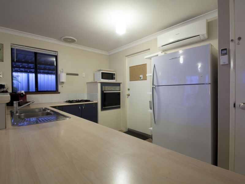 33 Sciano Drive, Success WA 6164