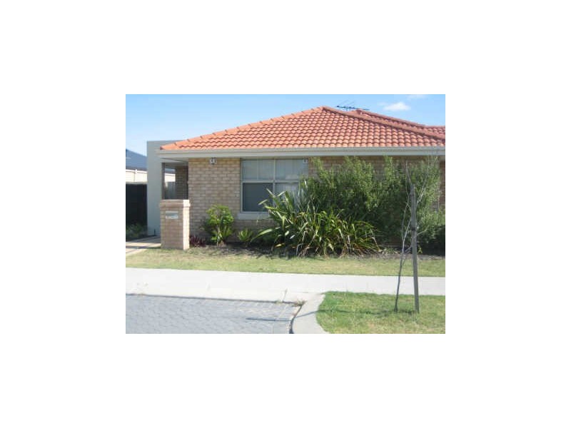 10 Goulburn Approach, Hammond Park WA 6164