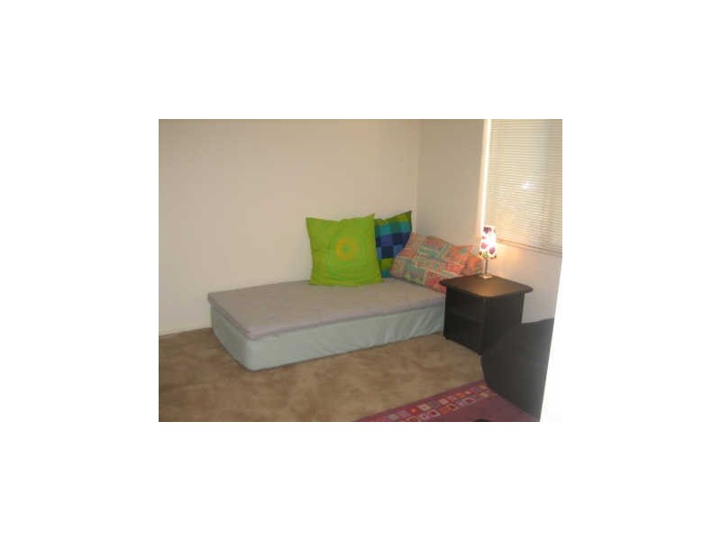 10 Goulburn Approach, Hammond Park WA 6164