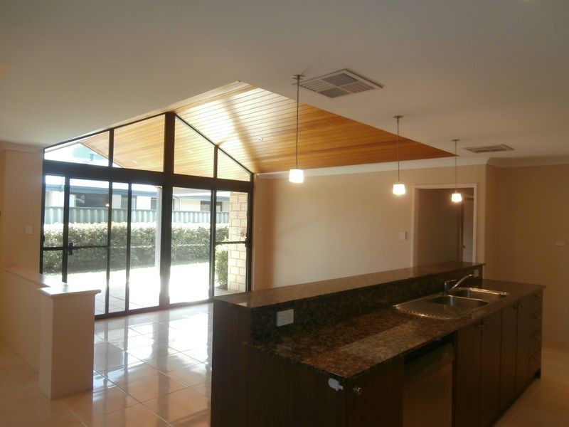 15 Cathedral Link, Aubin Grove WA 6164