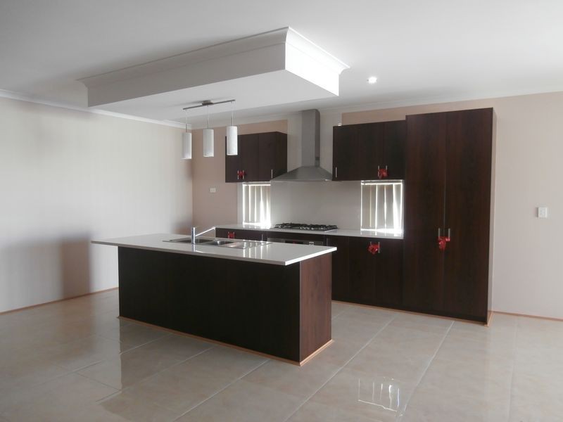 38 Eucalyptus Drive, Hammond Park WA 6164