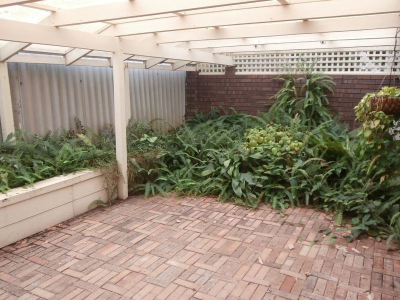 4 Westminster Court, Armadale WA 6112